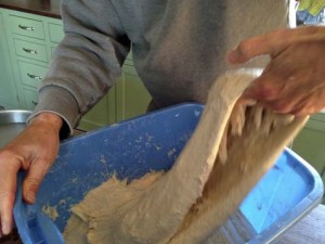 Stretching the dough at one hour intervals