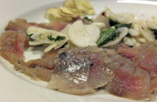 vinegared_mackerel_served